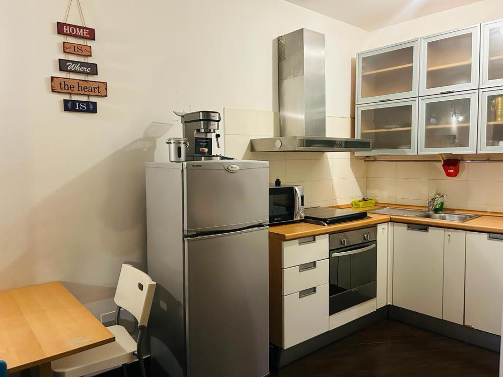Easy Room Italy Prada Mediolan Zewnętrze zdjęcie